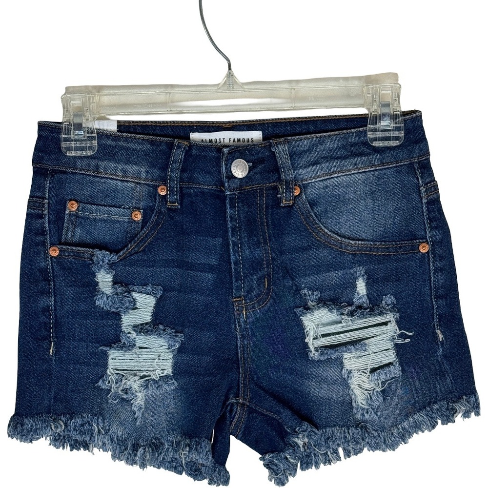 Almost Famous Womens Distressed Denim Shorts Blue Dark Wash Frayed Hem Size 1